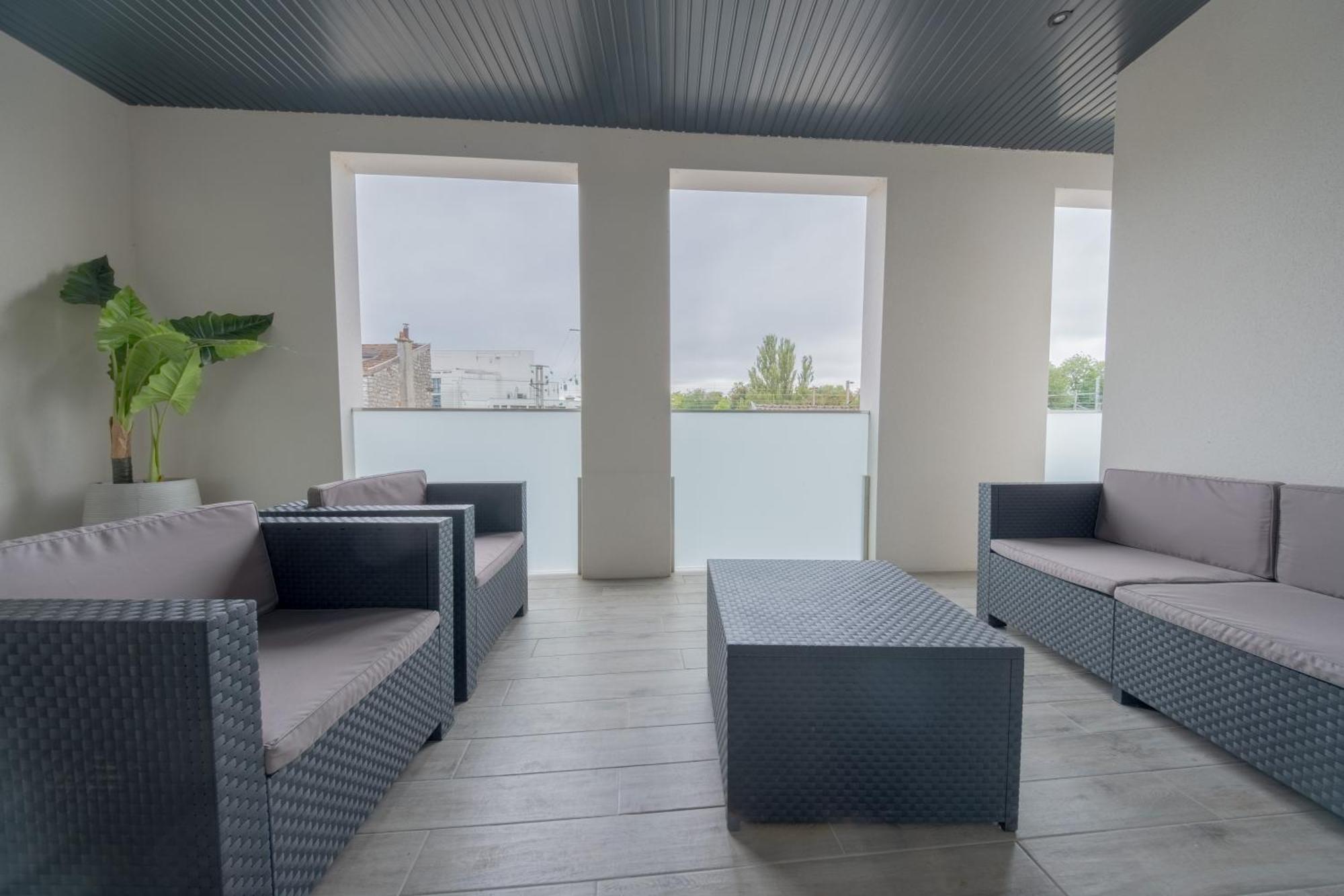 Le Trianon - Parking Prive * Reims