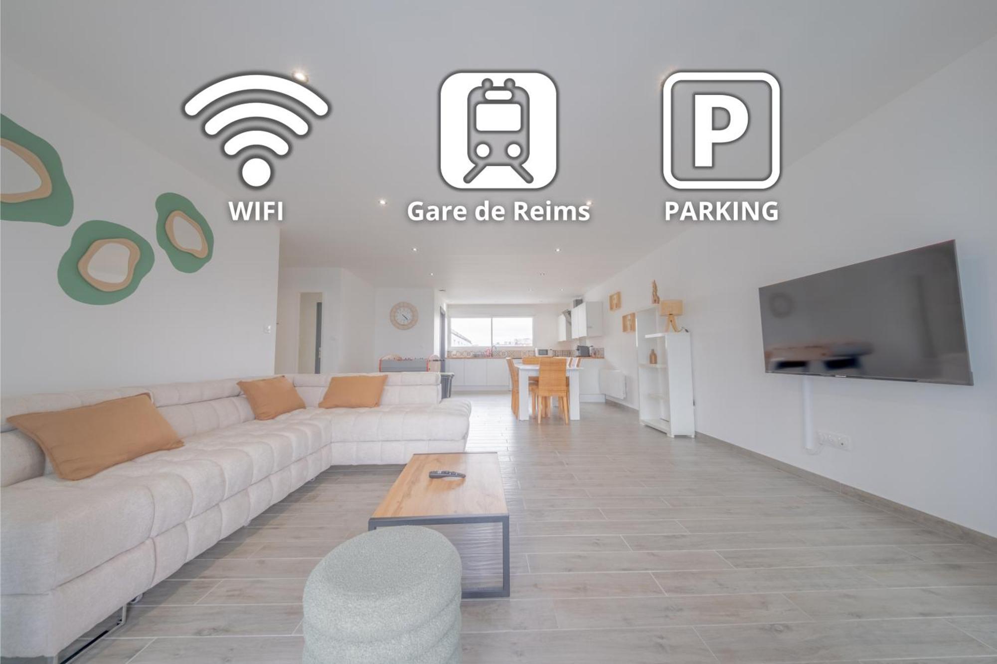 Le Trianon - Parking Prive